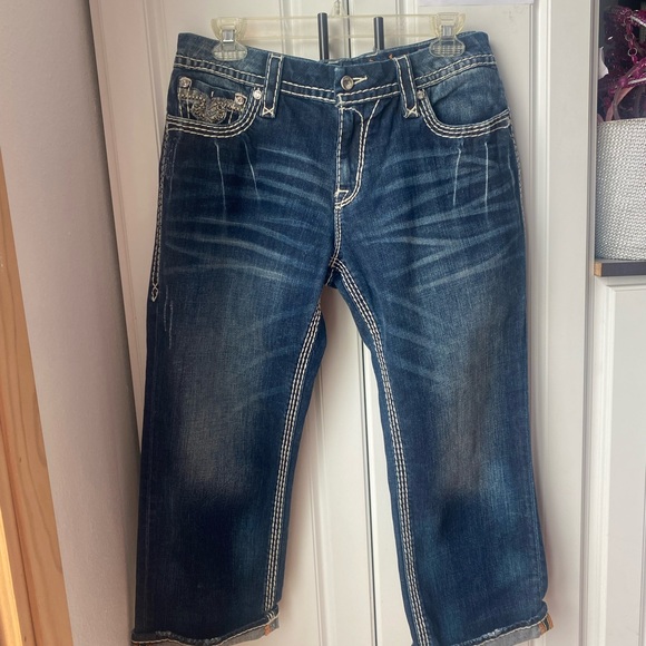 Rock Revival size 31 “Junia” easy capris - Picture 2 of 3